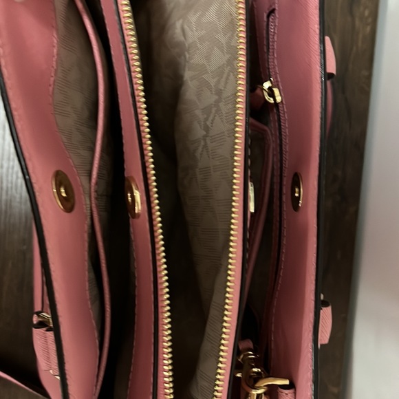 MICHAEL Michael Kors Bag - Picture 2 of 7